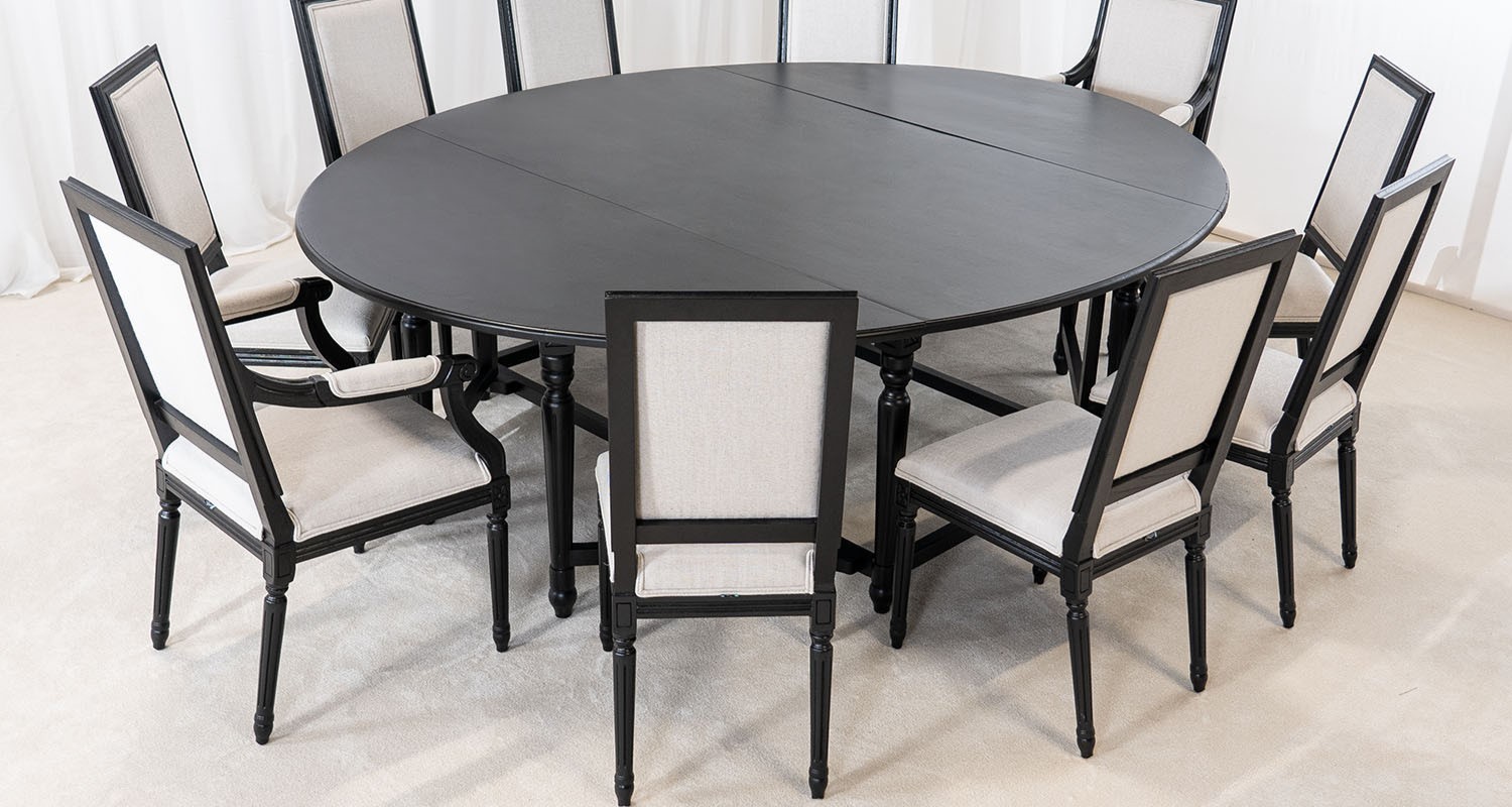 stort runt matsalsbord 10 stolar svart ek - Gripsholm 250cm