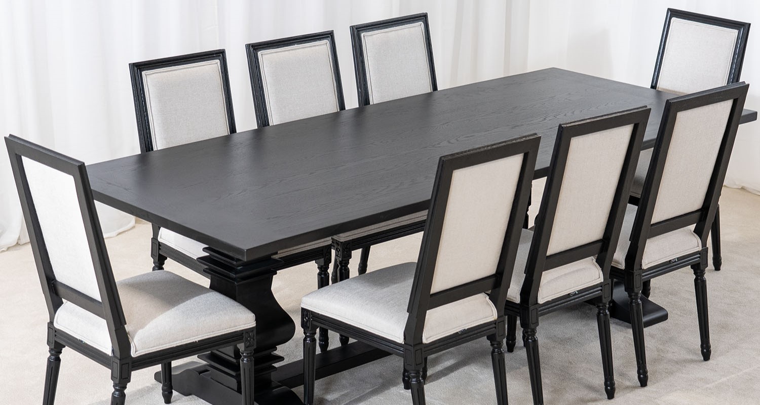 matsalsbord 240cm långt i svart ek - Ulriksdal