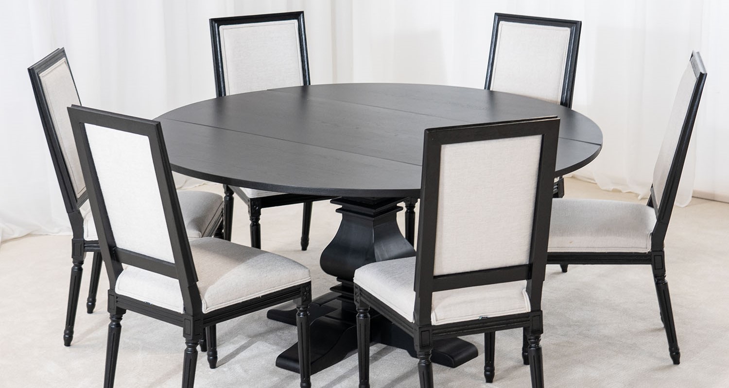 svart Rund matgrupp med 6 stolar och matbord 160cm diameter