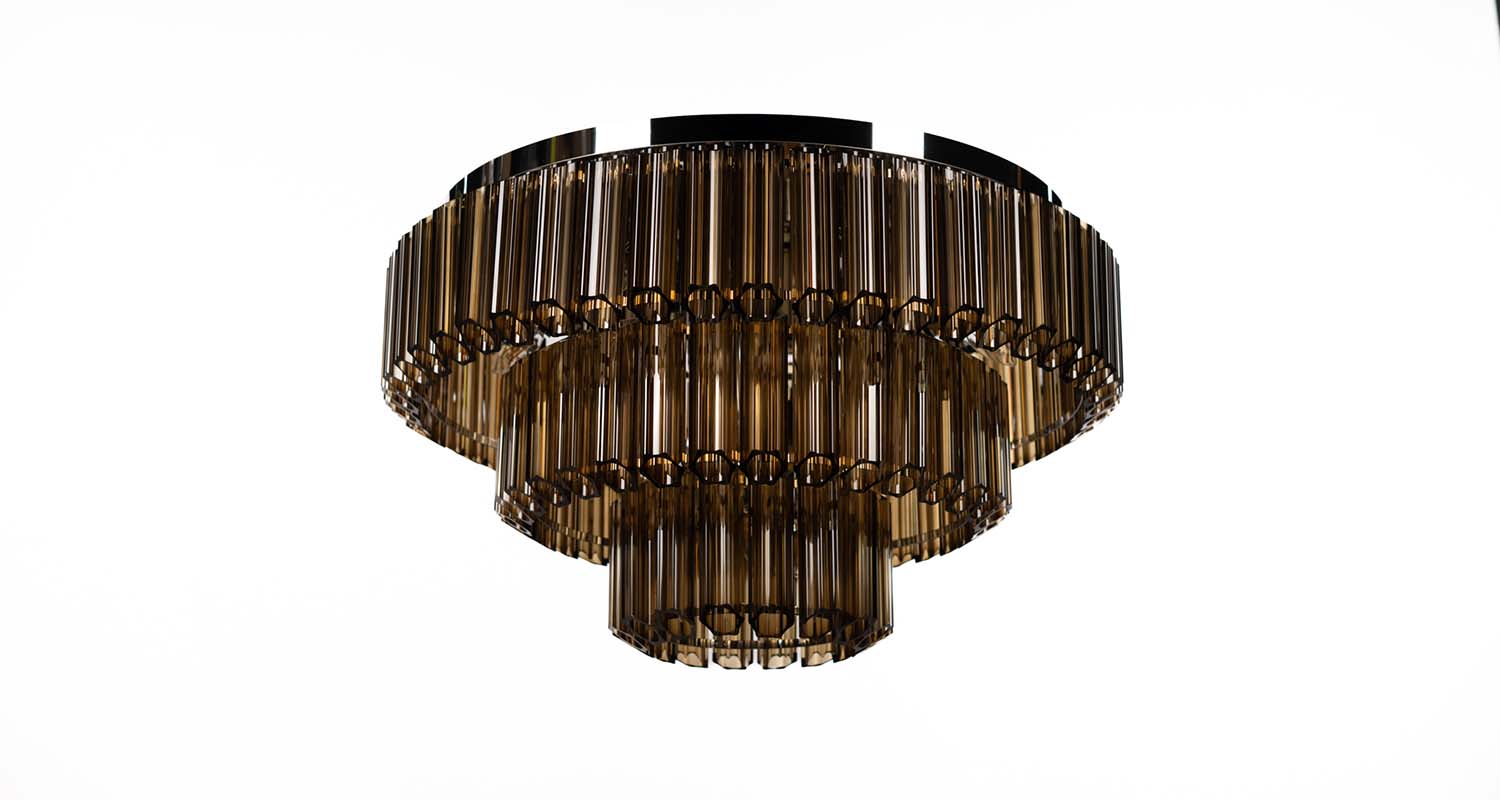 Kristallplafond med retoinspirerad design i klarglas med krom stomme