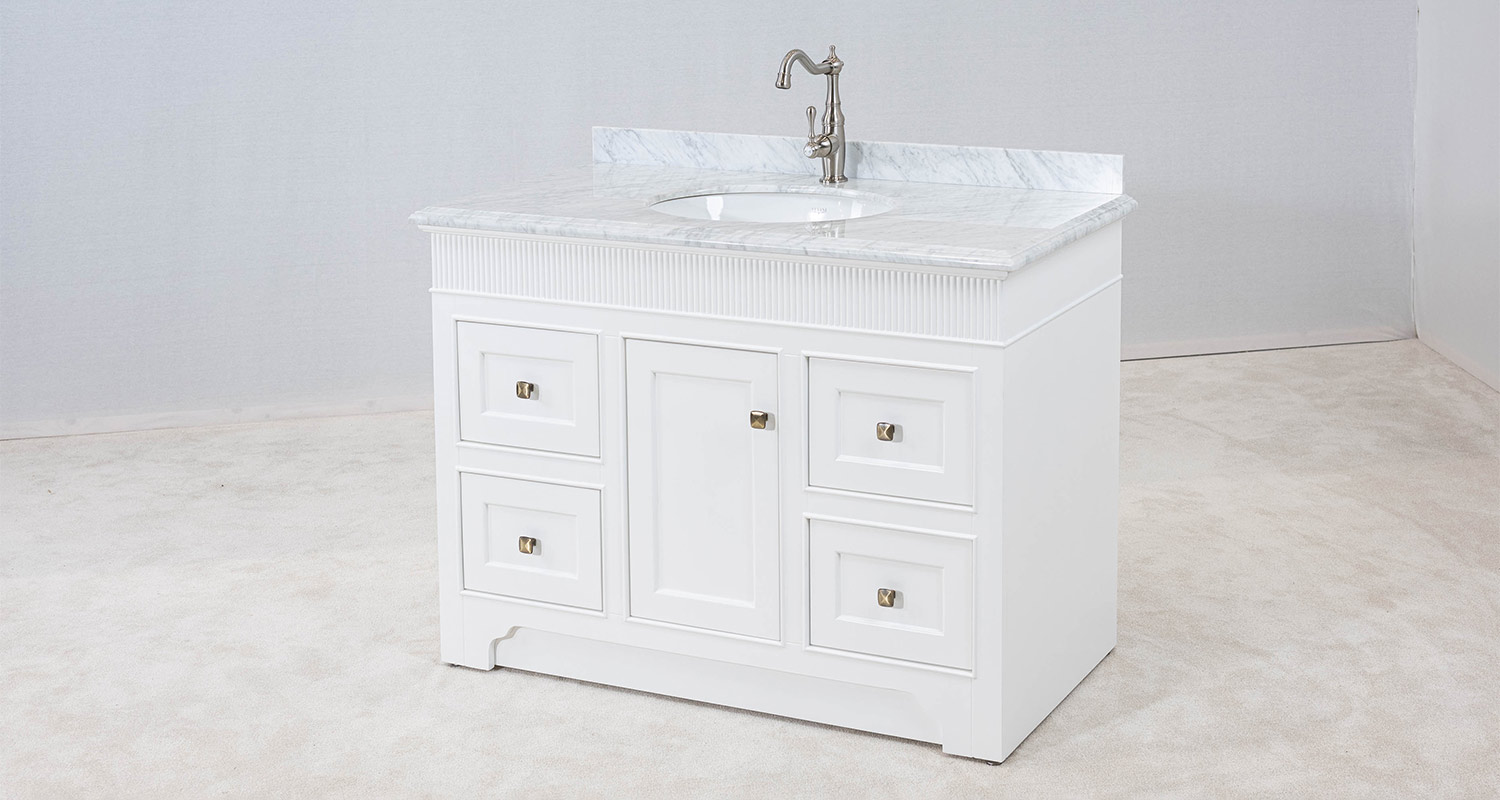 Vit badrumskommod 120cm med vit Carrara marmor - Idaho